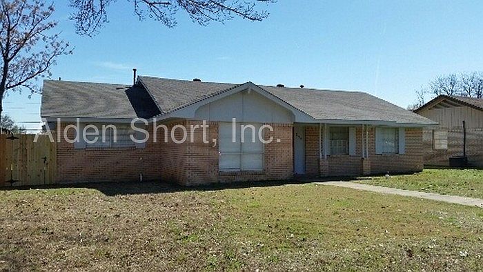 1st image of 3520 Hacienda Dr