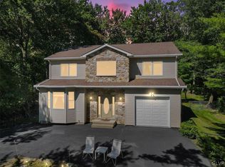 122 Tamarack Trl, Pocono Summit, PA