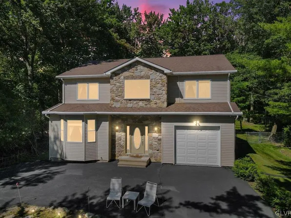 122 Tamarack Trl, Pocono Summit, PA 18346