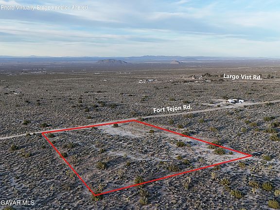 3rd image of Fort Tejon Rd