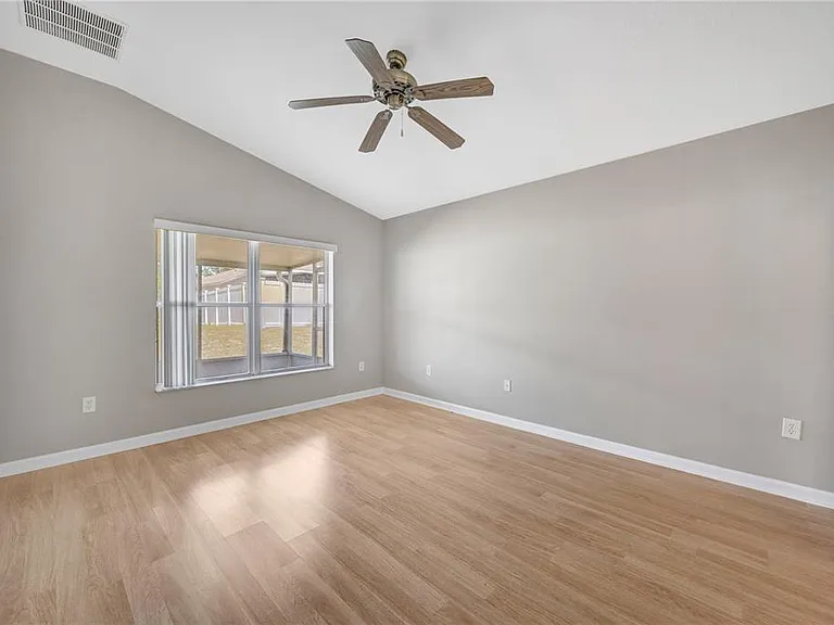 30435 Annadale Dr — Photo 33