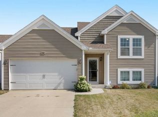 1308 Gardner Pond Ln, Vicksburg, MI 49097