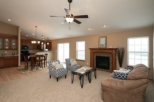 2nd image of 421 Rolling Hills Dr