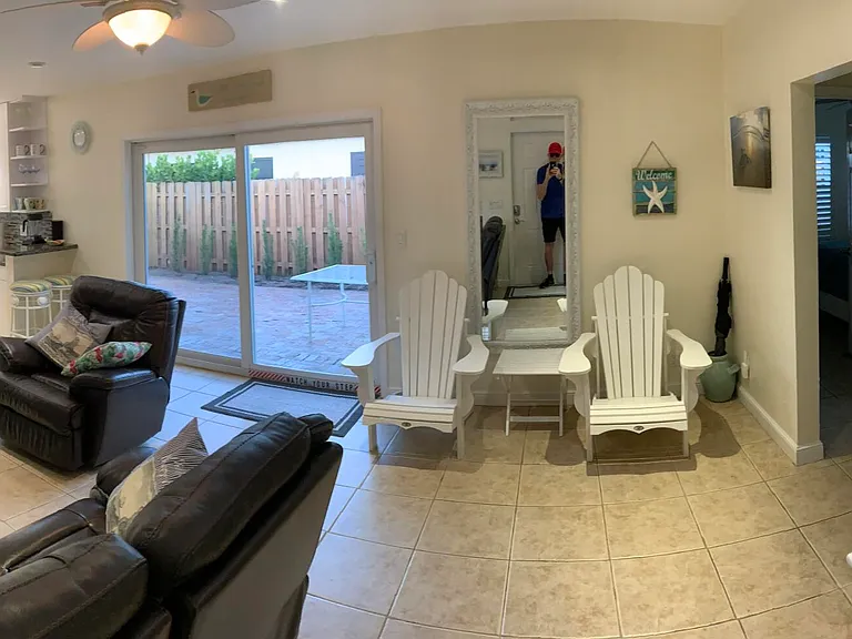 600 S Riverside Dr — Photo 8