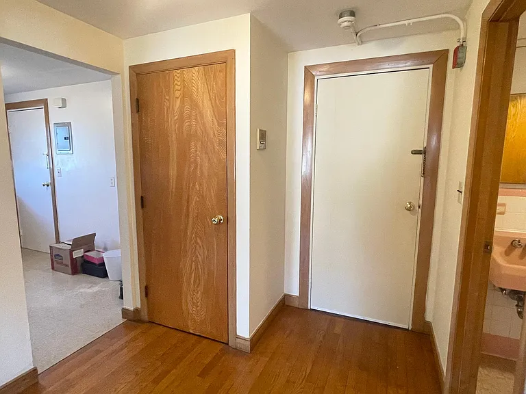 55 Kendall St #6 — Photo 13