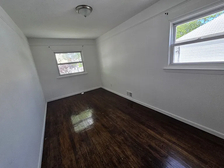 742 Havemeyer Ave — Photo 13