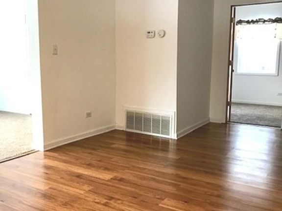 4th image of 26483 W Grapevine Ave