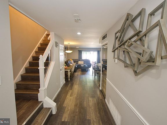 3rd image of 4410 Ernie Davis Cir