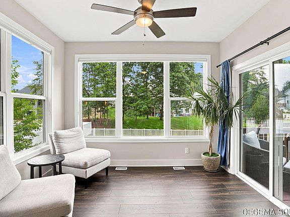 4th image of 14834 Sagebrush Dr