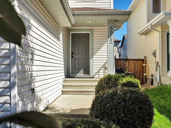 4th image of 5912 8th Ave SW