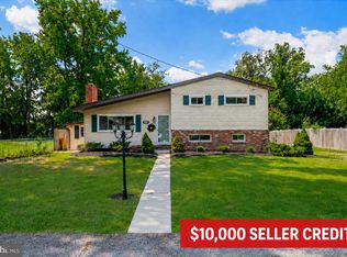 8003 Woodholme Cir, Pasadena, MD 21122