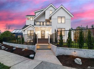 1817 Madrona Dr, Seattle, WA 98122