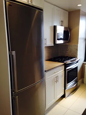 Rented by PWV Acquisitions | media 21