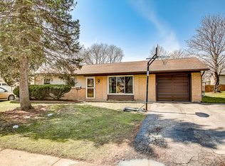 7870 Asbury Cir S, Hanover Park, IL