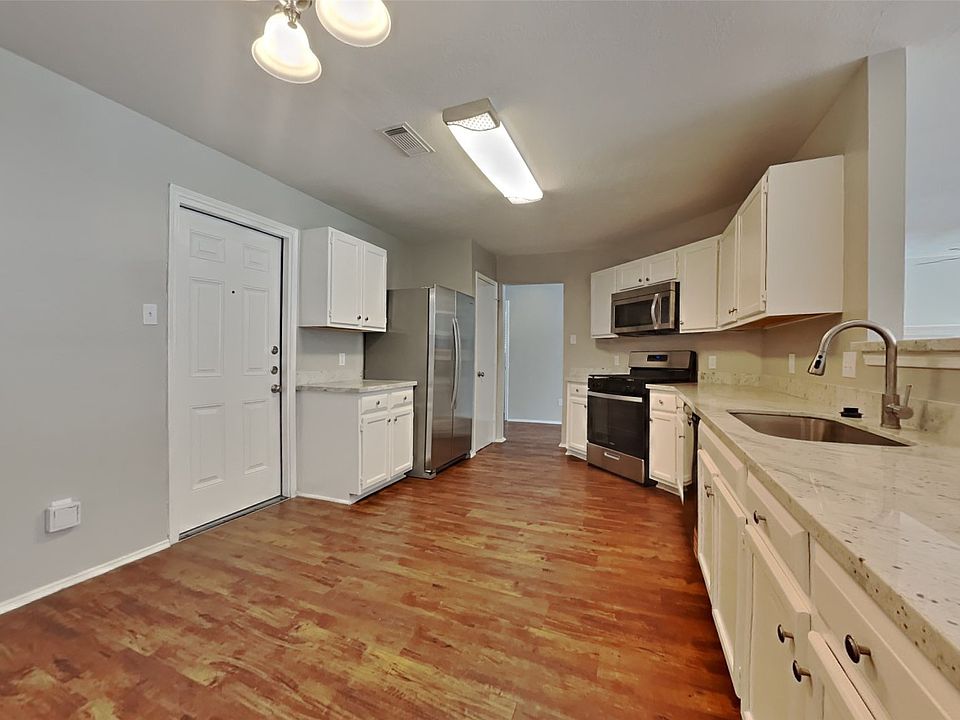 1st image of 19538 Shady Bank Dr #19538