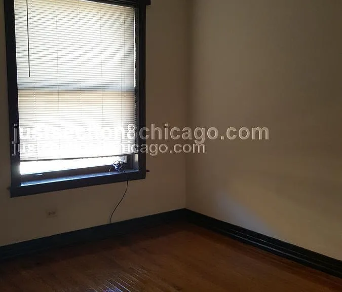 6228 S Eberhart Ave #2 — Photo 4