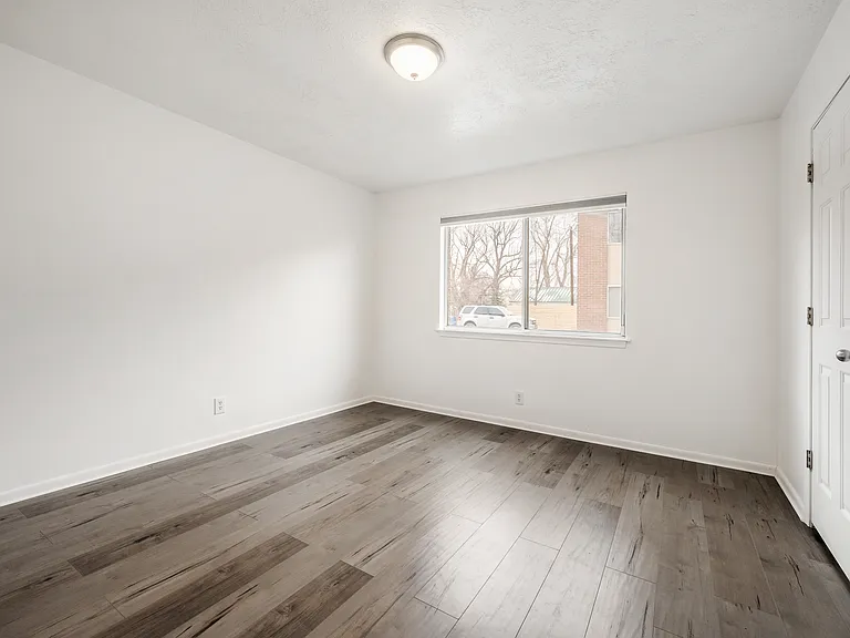 850 E Stratford Ave #C — Photo 7