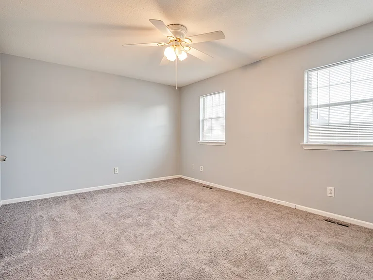 1404 Wendfield Dr — Photo 28
