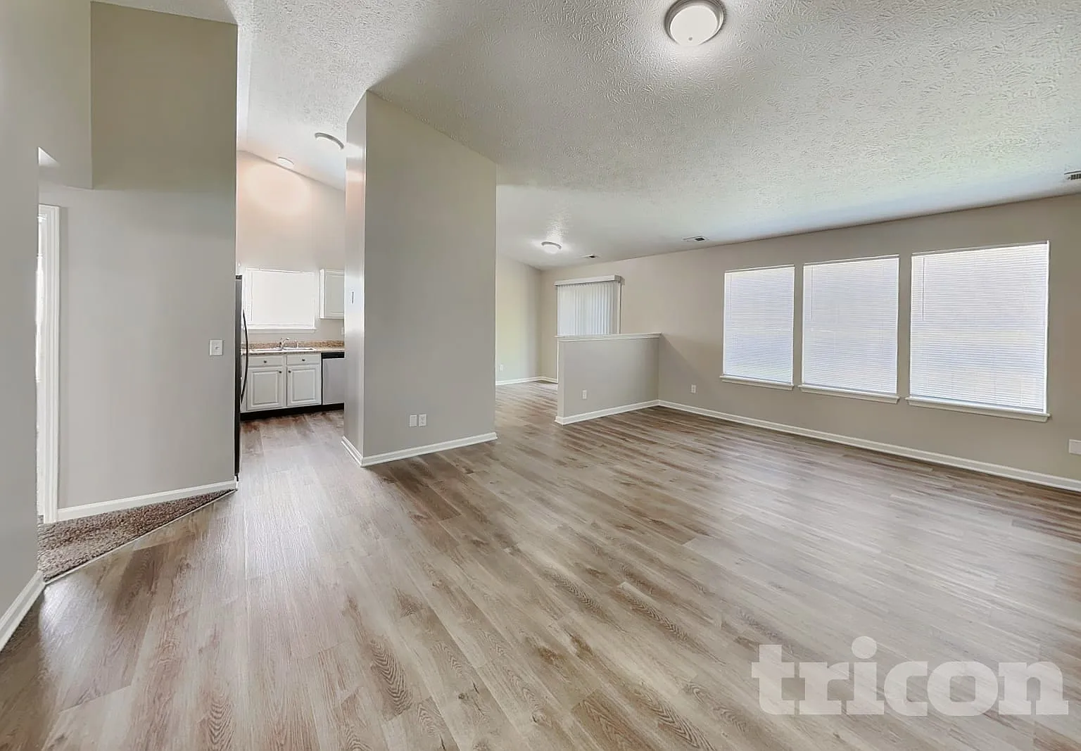 636 Weeping Way Lane Avon IN — Photo 3