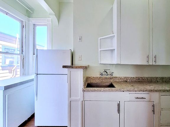 3rd image of 30 S 8th St APT 5
