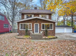 105 Keewaydin Dr, Timberlake, OH 44095