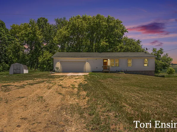 4727 S Lund Rd, Sheridan, MI 48884