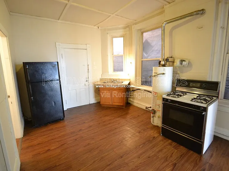 1042 Marshall Ave #2 — Photo 6