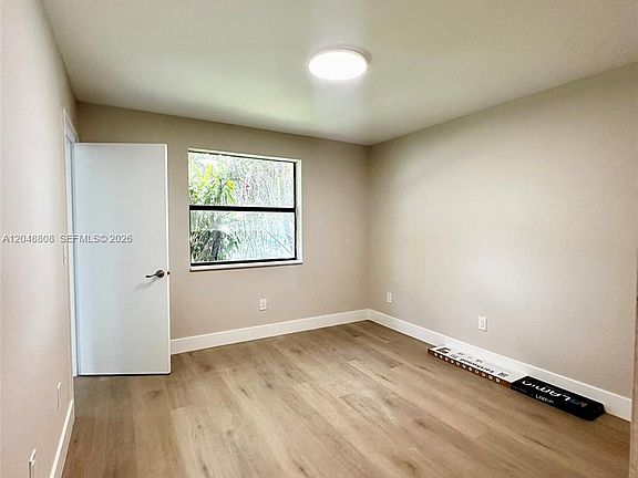 5th image of 2540 W 67th Pl APT 202-28