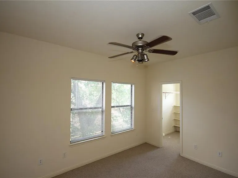 1300 Chicon St #B — Photo 6