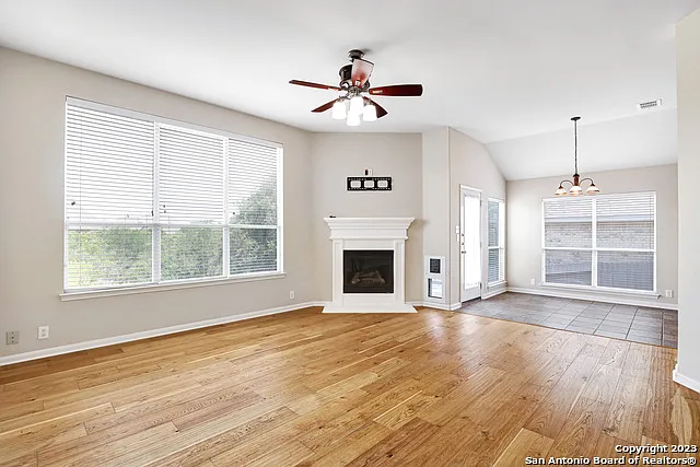 12943 Palatine Hl — Photo 7