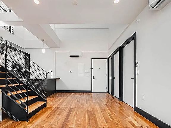 4th image of 1407 Flatbush Ave #Penthouse 3
