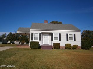 303 N Wilmington St, Richlands, NC 28574