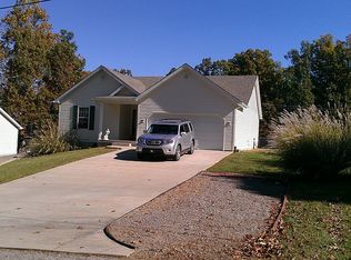 315 Catbird Rd, Brandenburg, KY 40108