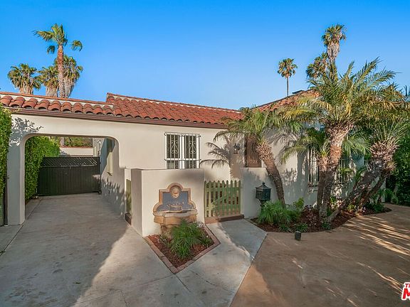 3rd image of 624 N Poinsettia Pl
