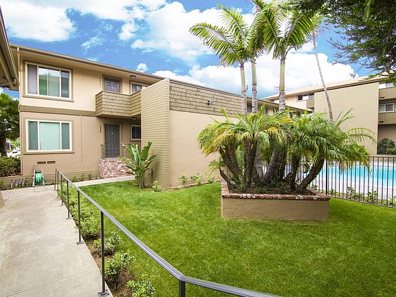 3rd image of 1450 Pacific Beach Dr #260129