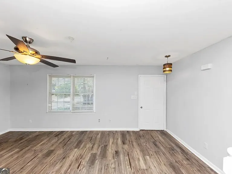 Forest Villa Dr NW — Photo 12