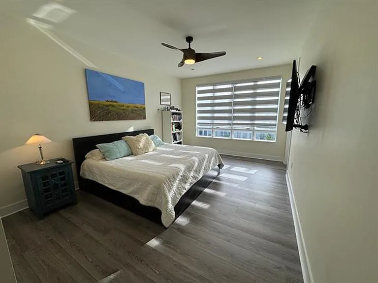 6361 NW 103rd Psge #Townhouse 6361 — Photo 15