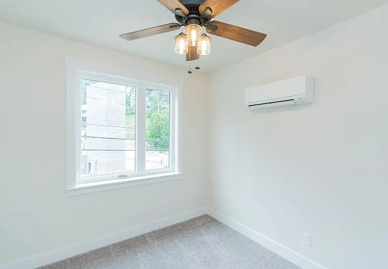 745 N Market St — Photo 26