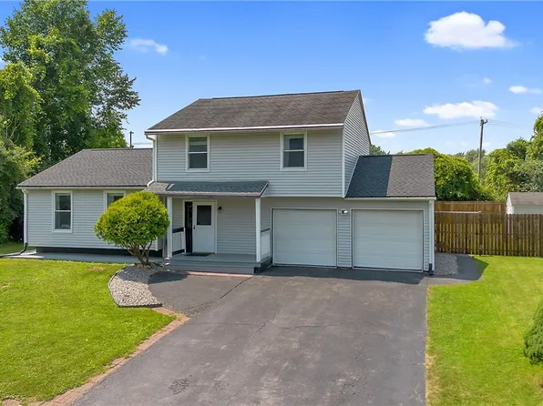 104 Winstead Cir, East Syracuse, NY 13057