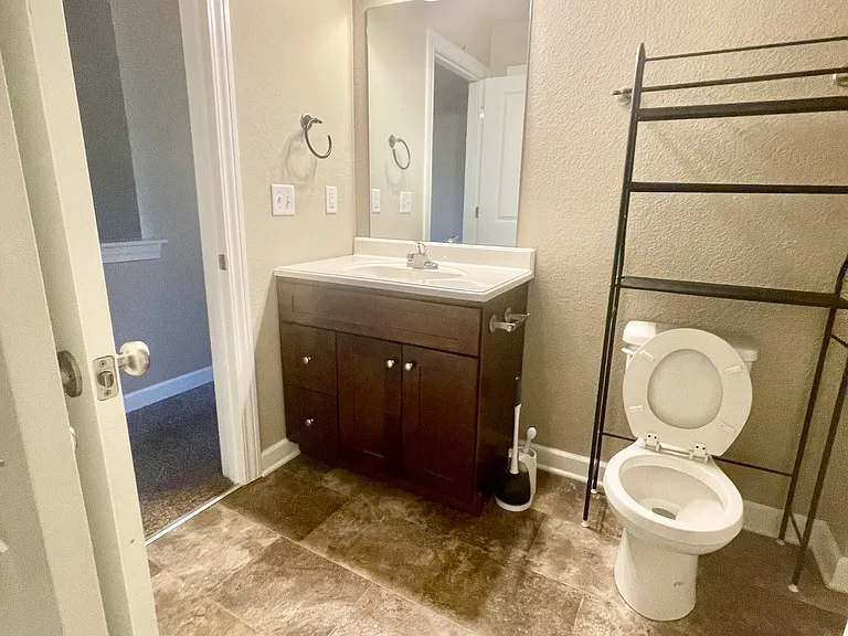 10541 Clubhouse Dr — Photo 14