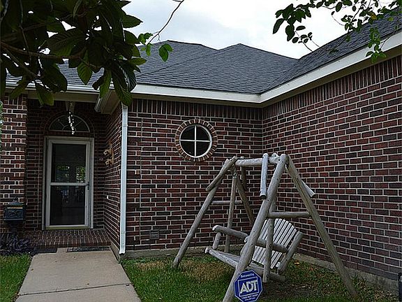 2nd image of 17063 Great Glen Dr