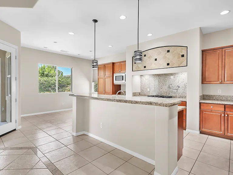 112 Tesori Dr — Photo 17