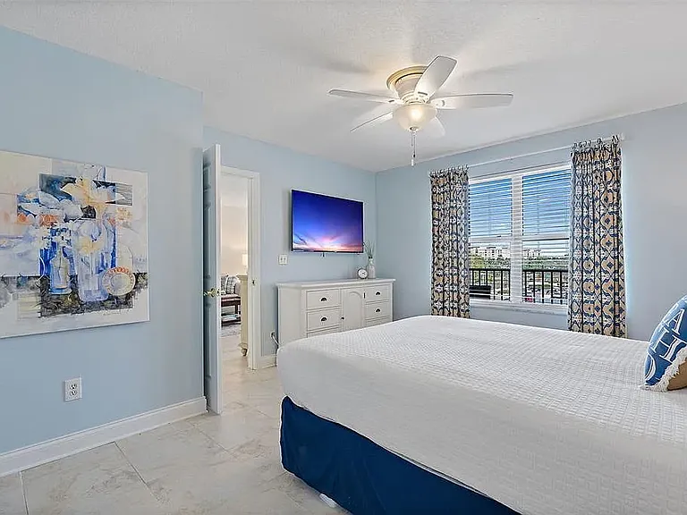 5220 Brittany Dr S #507 — Photo 4
