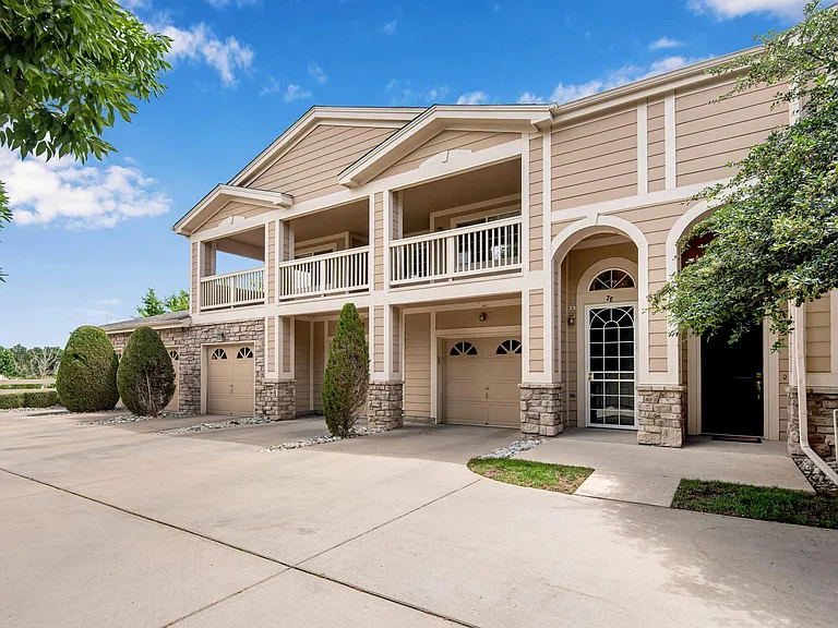 4221 S Blackhawk Cir #7E — Photo 1