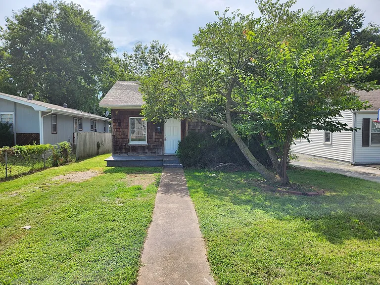 939 S Fort Ave — Photo 26