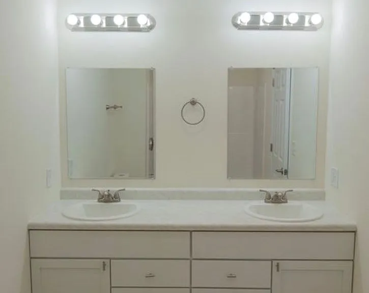 2516 Rebecca Dr — Photo 9
