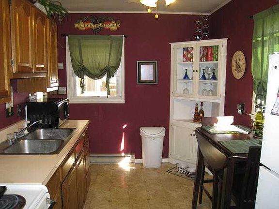 5th image of 1107 Park Dr