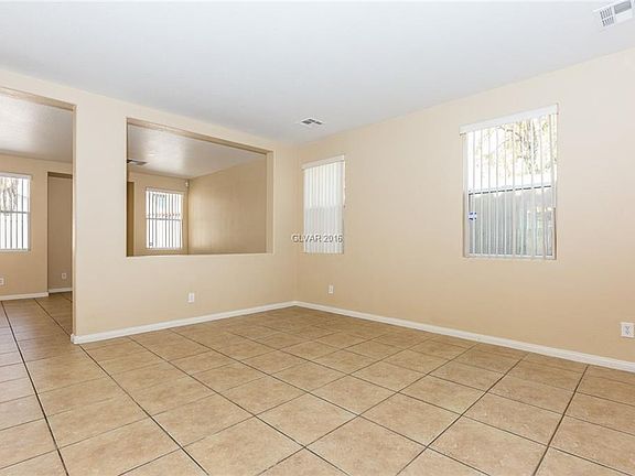 3rd image of 4101 Macadamia Dr