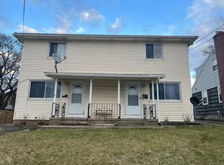975 Oakland Ave, Akron, OH 44310