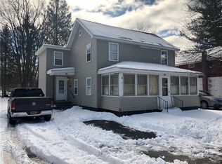 24 Spring St, Phoenix, NY 13135